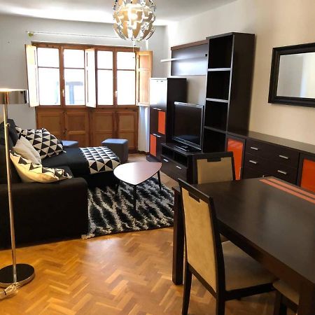 Apartamento Mulhacin Apartment Leon Exterior photo